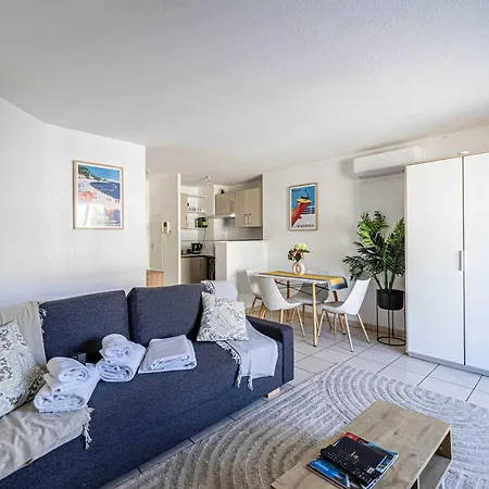 Apartment Bright One Bedroom With Parking And Terrace *